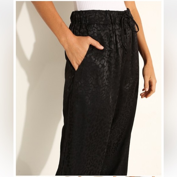 ÑNWT - LNA Jacquard jogger Pant Black Leopard - Picture 2 of 12